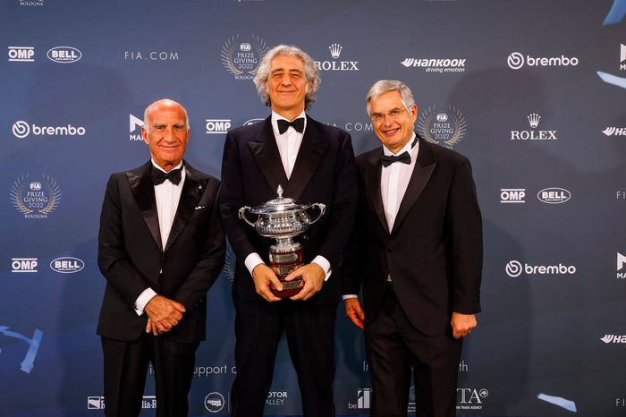 Camerana Benedetto, copa del patrimonio del club de los miembros fundadores de la FIA