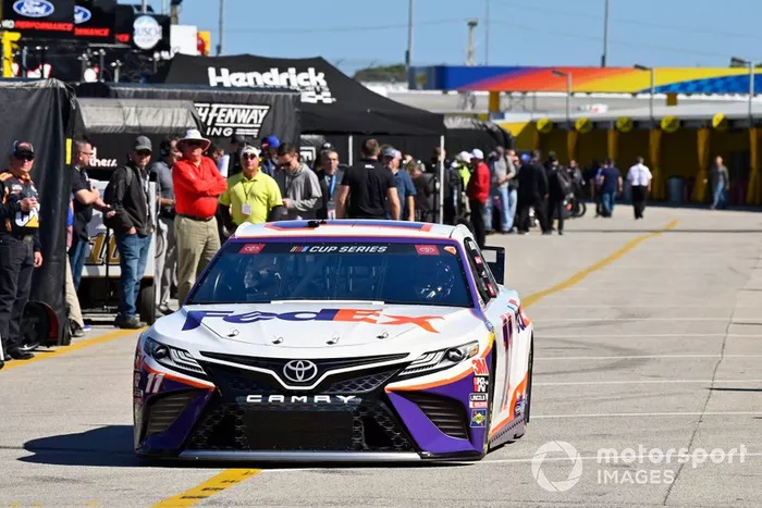 Denny Hamlin, Joe Gibbs Racing, Toyota Camry FedEx Express