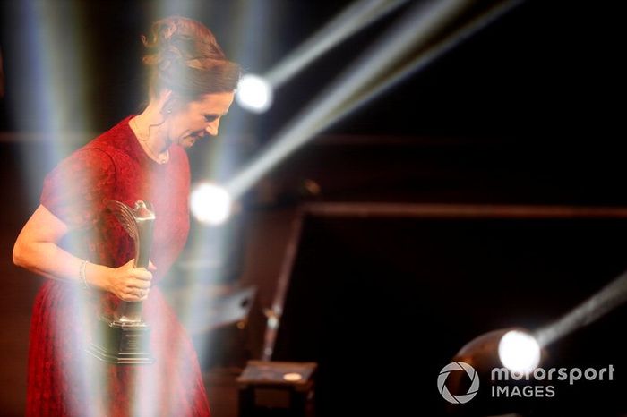 Catherine Bond Muir de la W Series deja el escenario después de que la serie ganara el Premio Pionera e Innovadora