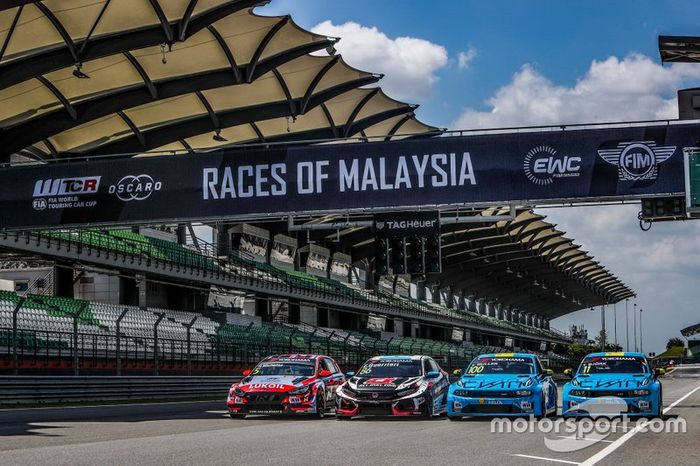 Title Contenders, cars of Norbert Michelisz, BRC Hyundai N Squadra Corse Hyundai i30 N TCR, Esteban Guerrieri, ALL-INKL.COM Münnich Motorsport Honda Civic Type R TCR, Yvan Muller, Cyan Racing Lynk & Co 03 TCR, Thed Björk, Cyan Racing Lynk & Co 03 TCR