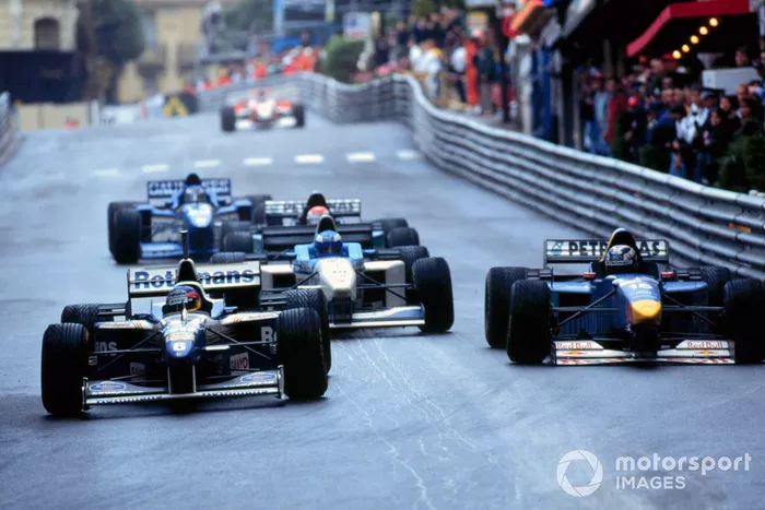 Jacques Villeneuve, Williams FW18 Renault, Heinz-Harald Frentzen, Sauber C15 Ford