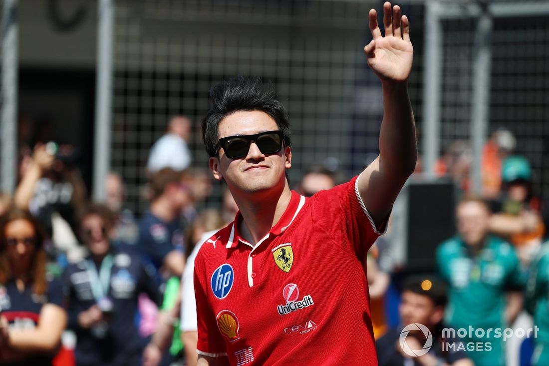 Zhou Guanyu, Ferrari