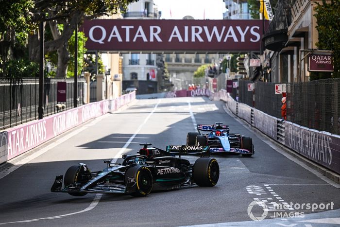 George Russell, Mercedes F1 W14, Esteban Ocon, Alpine A523