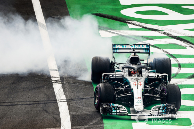 Льюіс Хемілтон, Mercedes AMG F1 W09