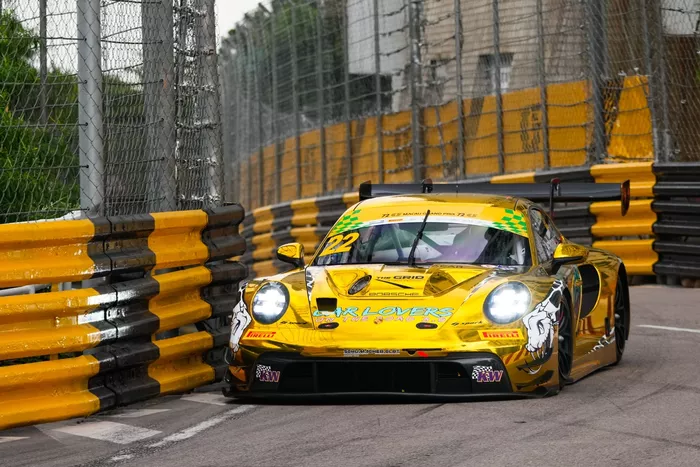 Laurin Heinrich, Schumacher CLRT Porsche 911 GT3 R (992)