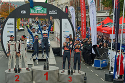 Podium : les vainqieurs Sébastien Ogier, Julien Ingrassia, Volkswagen Polo WRC, Volkswagen Motorsport; les 2e Ott Tänak, Raigo Molder, DMACK World Rally Team; les 3e Thierry Neuville, Nicolas Gilsoul, Hyundai i20 WRC, Hyundai Motorsport