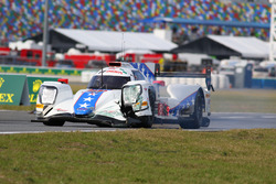 Crash, #81 DragonSpeed ORECA 07: Henrik Hedman, Nicolas Lapierre, Ben Hanley, Loic Duval