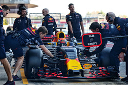 Max Verstappen, Red Bull Racing RB13 running sensor equipment