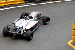 Daniel Juncadella, Hitech GP Dallara Mercedes