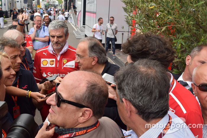 Maurizio Arrivabene Director del equipo Scuderia Ferrari, Sergio Marchionne, Presidente Ferrari y CEO