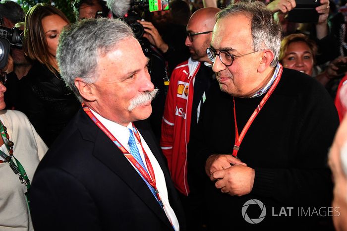 Chase Carey, Director Ejecutivo y Presidente Ejecutivo de la Formula One Group y Sergio Marchionne, CEO FIAT  en el 70 aniversario de Ferrari