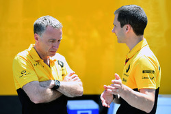 Bob Bell, Renault Sport F1 Team ve Remi Taffin, Head of Renault Sport F1 Pist Operasyonları Şefi