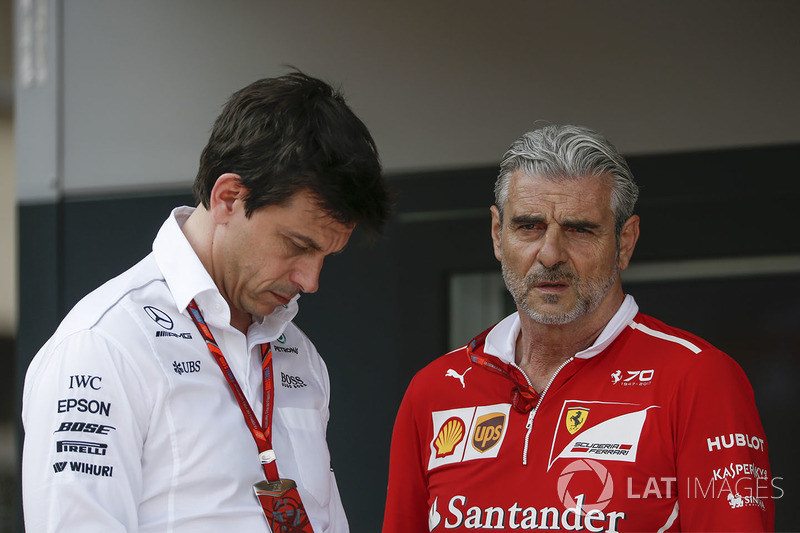 Toto Wolff, Mercedes AMG F1 Director of Motorsport and Maurizio Arrivabene, Ferrari Team Principal