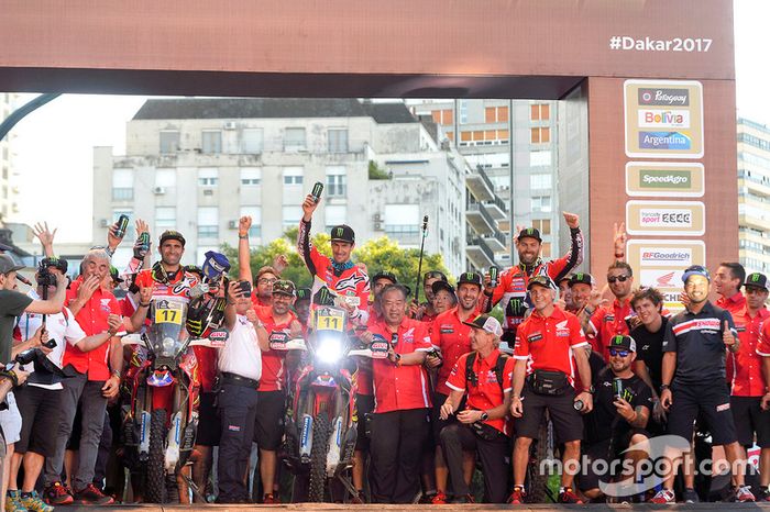 #17 Monster Energy Honda Team: Paulo Goncalves, #11 Monster Energy Honda Team: Joan Barreda