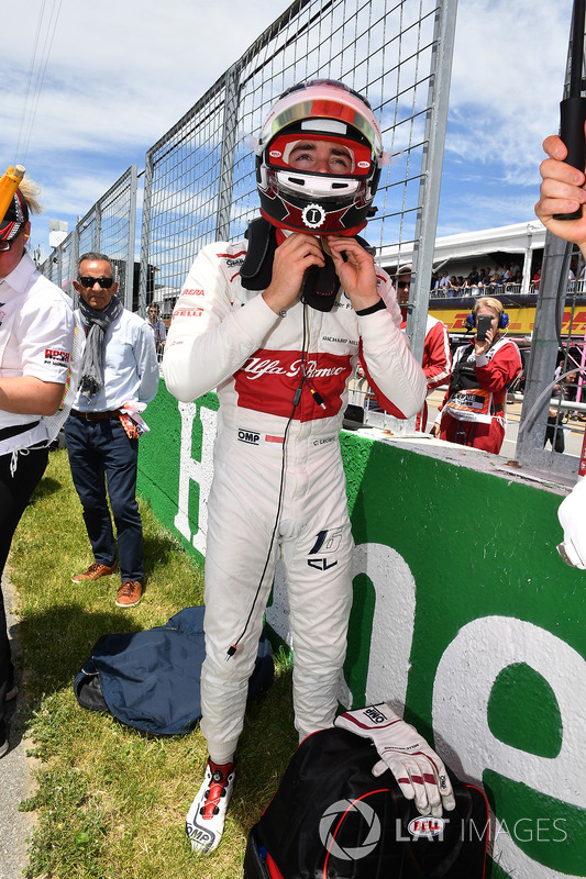 Charles Leclerc, Sauber, in griglia