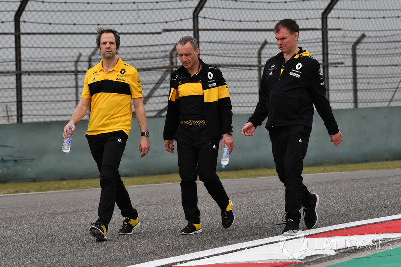 Ciaron Pilbeam, Bob Bell, Alan Permane, Renault Sport F1 Team