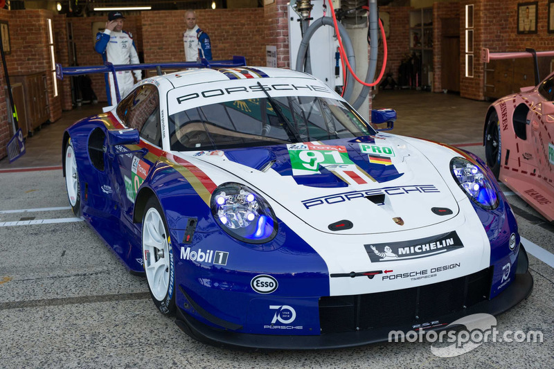 #91 Porsche GT Team Porsche 911 RSR