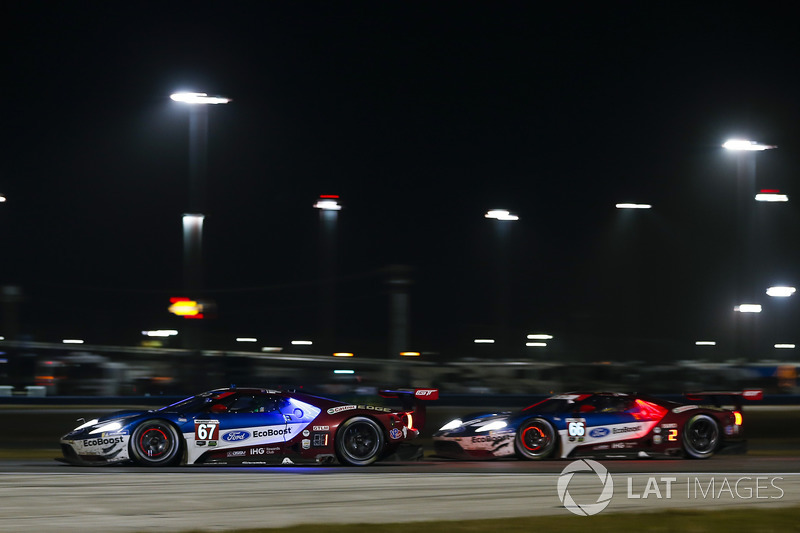 #67 Chip Ganassi Racing Ford GT, GTLM: Ryan Briscoe, Richard Westbrook, Scott Dixon #66 Chip Ganassi Racing Ford GT, GTLM: Dirk Müller, Joey Hand, Sébastien Bourdais