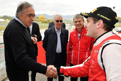 Sergio Marchionne, CEO FIAT ve #8 Octane 126 Ferrari 488: Fabio Leimer