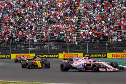 Esteban Ocon, Sahara Force India VJM10 at the start of the race