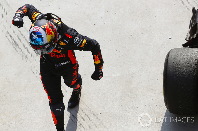 Le vainqueur Daniel Ricciardo, Red Bull Racing