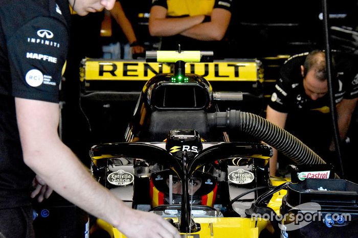Carlos Sainz Jr., Renault Sport F1 Team R.S. 18 con GPS