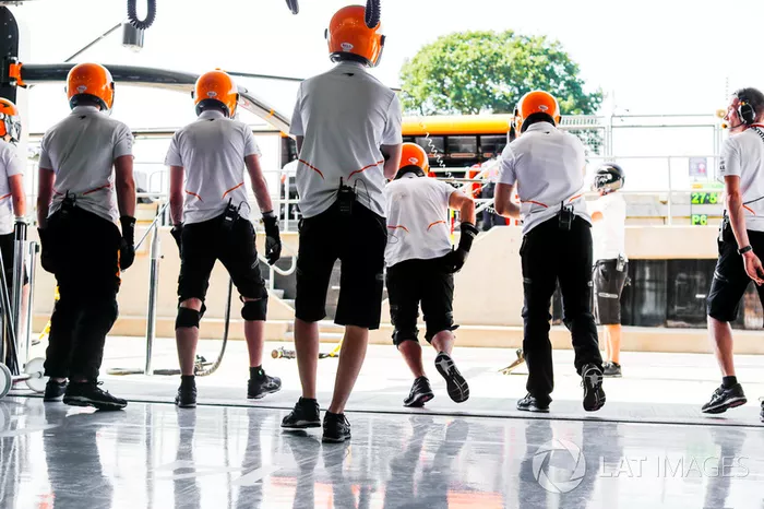 Les mécaniciens McLaren