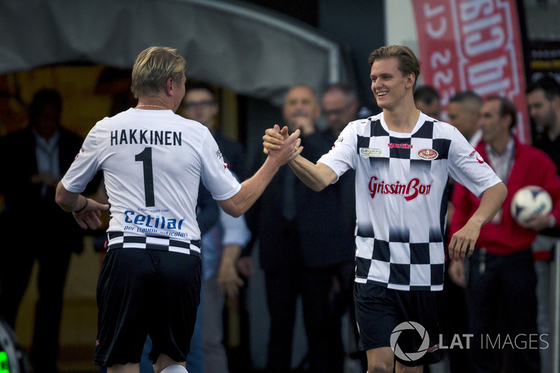 Mika Hakkinen y Mick Schumacher