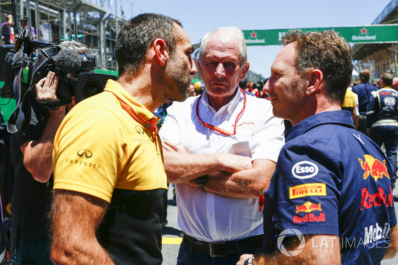 Cyril Abiteboul, Managing Director, Renault Sport F1 Team, Helmut Markko, Consultant, Red Bull Racin