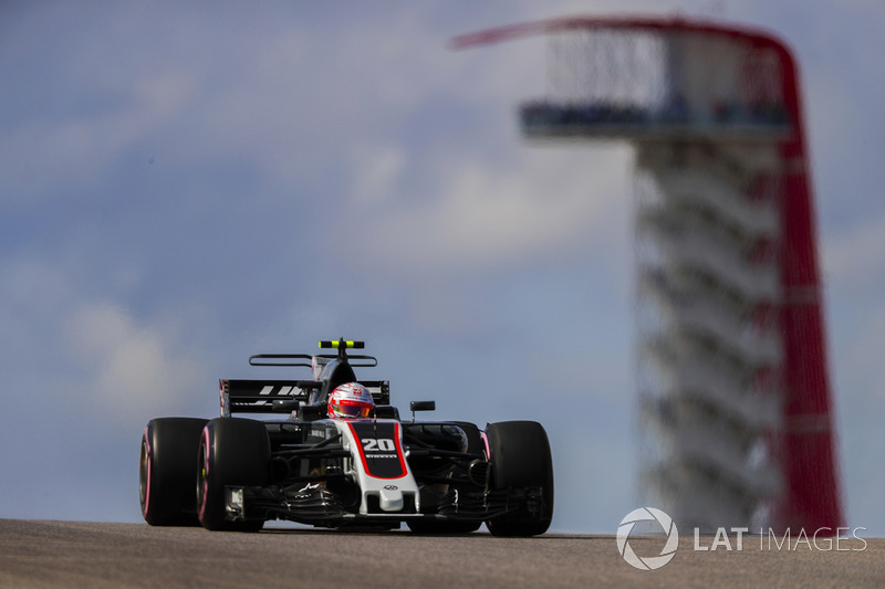 17. Kevin Magnussen, Haas F1 Team VF-17 (3 posiciones de sanción)