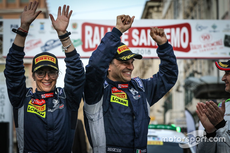 I vincitori Paolo Andreucci, Anna Andreussi, Peugeot Sport Italia