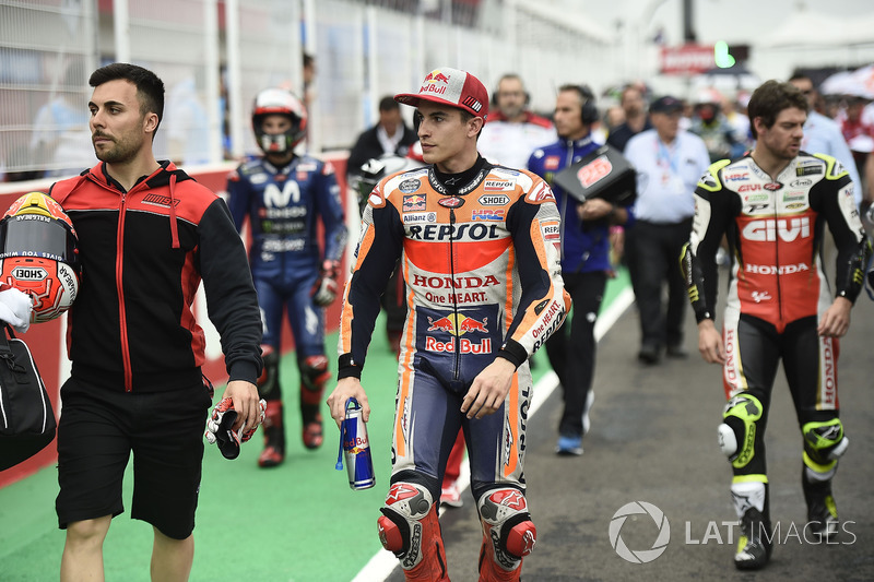 Marc Marquez, Repsol Honda Team, pilotos abandonan la parrilla de salida, la carrera de MotoGP de Argentina 2018