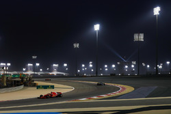 Себастьян Феттель, Ferrari SF71H, лідирує