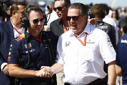 Christian Horner, Team Principal, Red Bull Racing, Zak Brown, directeur exécutif du McLaren Technology Group