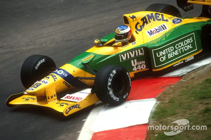 1992: Benetton - 3º lugar, 1 vitória, 53 pontos, 16 GPs