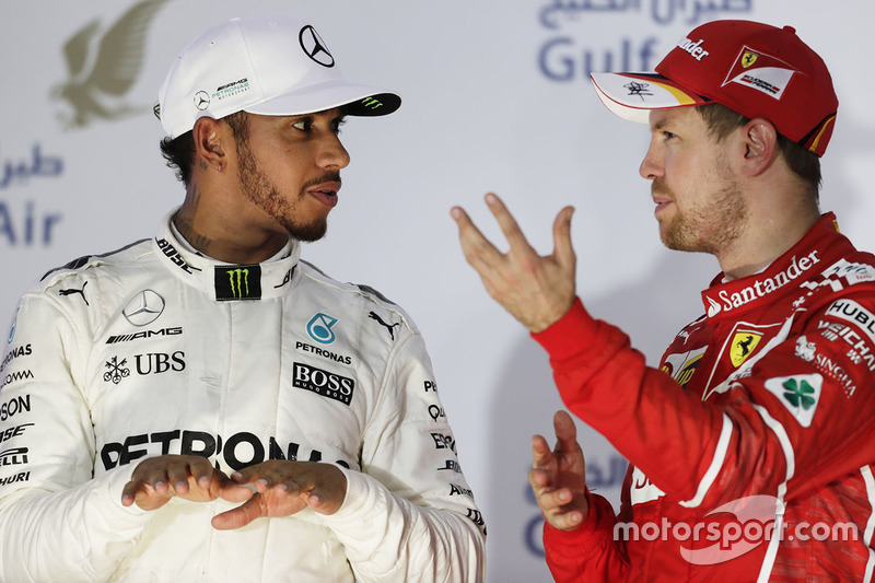 Podium : le vainqueur Sebastian Vettel, Ferrari, le deuxième Lewis Hamilton, Mercedes AMG F1, le troisième Valtteri Bottas, Mercedes AMG F1
