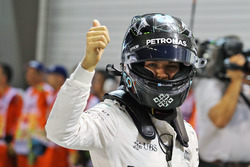 Pole position para Nico Rosberg, Mercedes AMG F1 W07 Hybrid