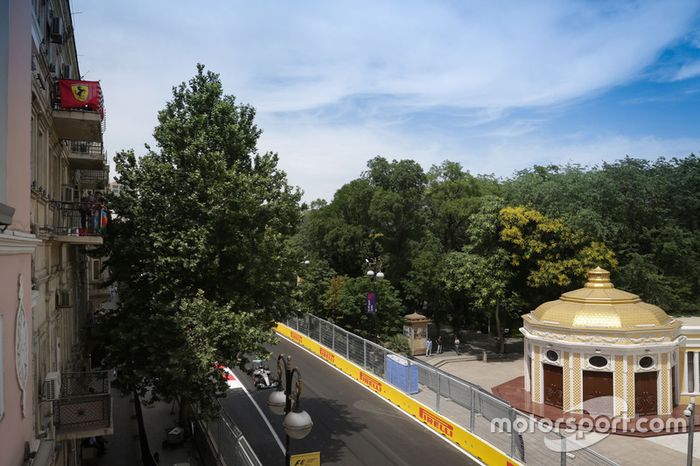 Lewis Hamilton, Mercedes AMG F1 W07 Hybrid