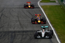 Lewis Hamilton, Mercedes AMG F1 W07 Hybrid
