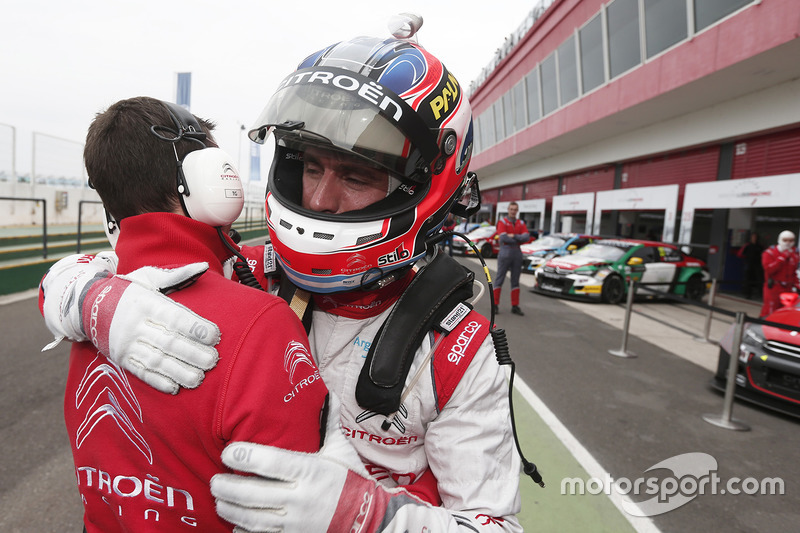 Polesitter José María López, Citroën World Touring Car Team, Citroën C-Elysée WTCC