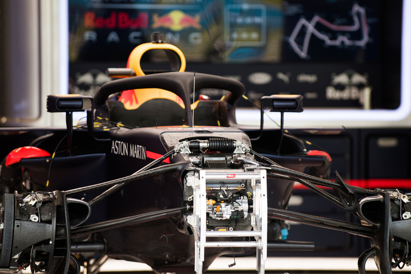 Detalle de la suspensión delantera del Red Bull Racing RB14