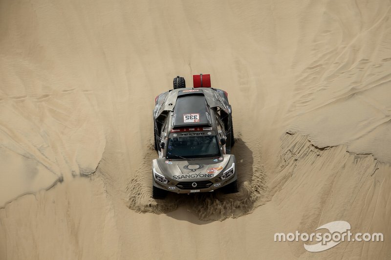 #335 SsangYong Tivoli DKR: Óscar Fuertes, Diego Vallejo
