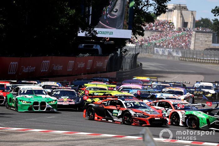 Start action, Nico Muller, Team Rosberg Audi R8 LMS GT3, Rene Rast, Team ABT Sportsline Audi R8 LMS GT3