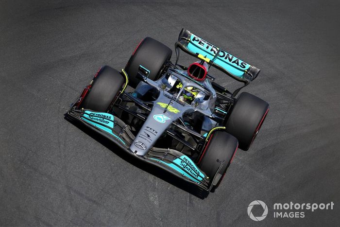 Lewis Hamilton, Mercedes W13