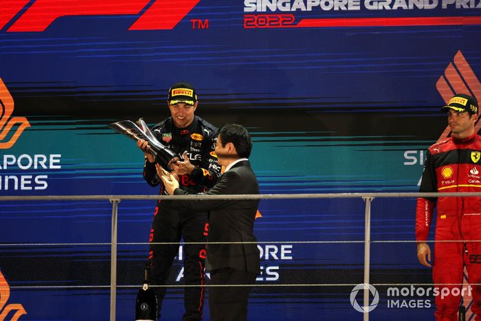 Podio: ganador Sergio Pérez, Red Bull Racing