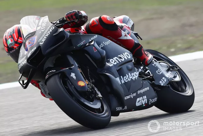 10º Jack Miller, Equipo Ducati - 1:37.717