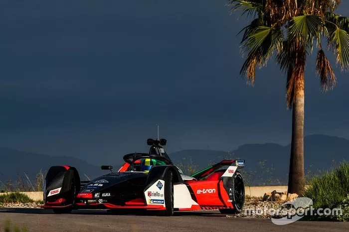 Audi e-tron FE06