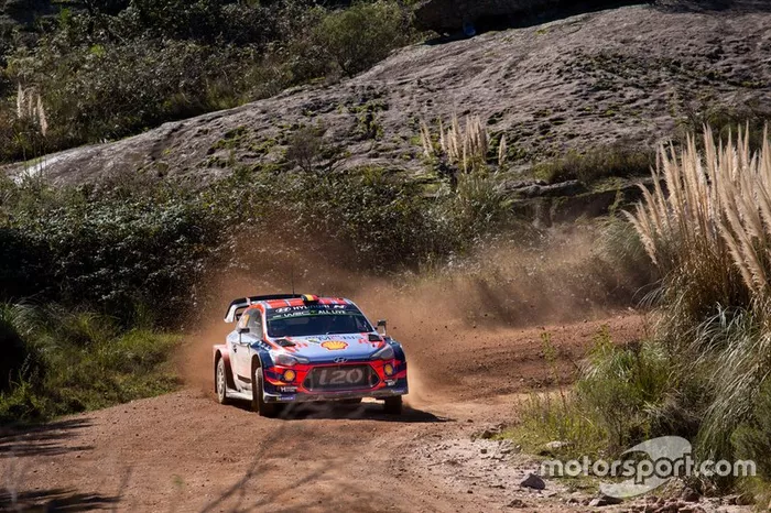 Thierry Neuville, Nicolas Gilsoul, Hyundai Motorsport Hyundai i20 Coupe WRC