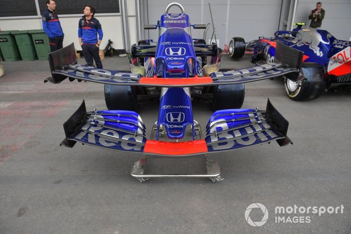 Alerón delantero de Toro Rosso STR14