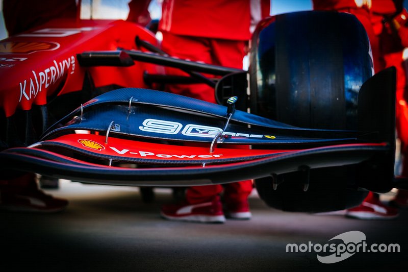 Ferrari SF90: Frontflügel